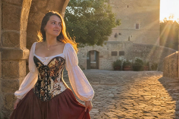 Renaissance Corset vs Bodice: Differences and How to Wear Each